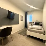 Boutique Q8 By Simplex
