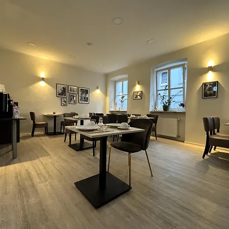 Boutique Q8 By Simplex 3* Germersheim