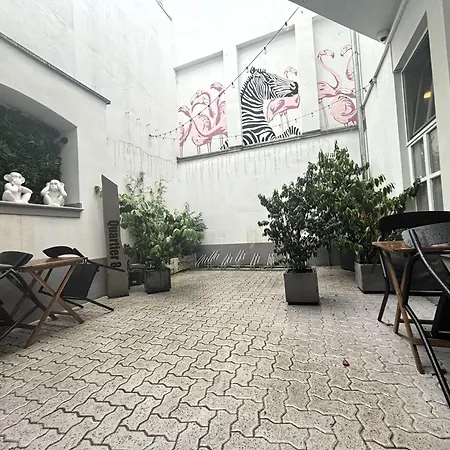 Boutique Q8 By Simplex Szálloda