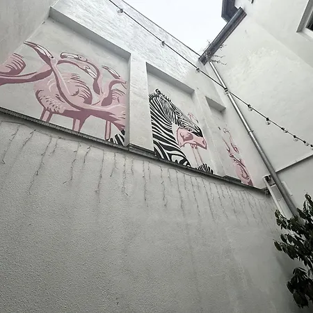 Boutique Q8 By Simplex Hotel