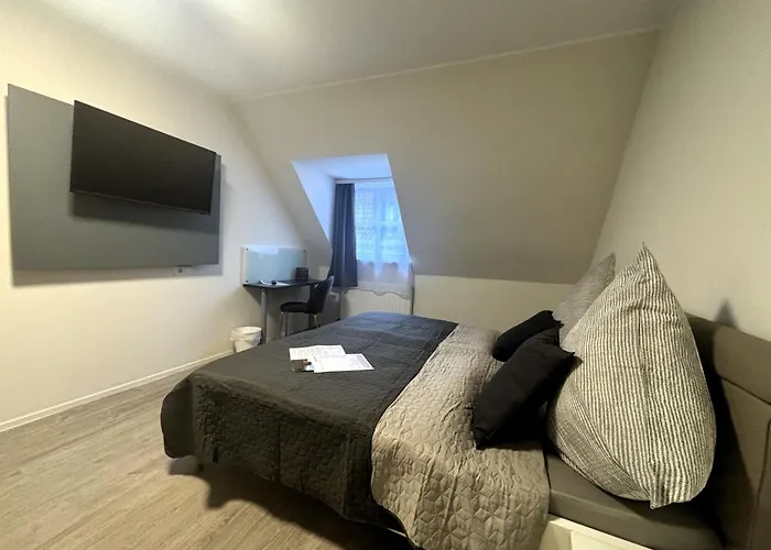 Boutique Q8 By Simplex Hotel