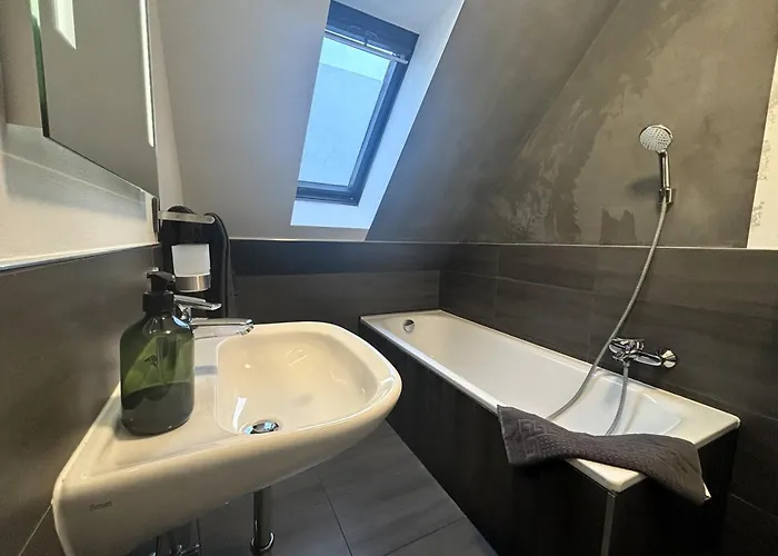 酒店 Boutique Q8 By Simplex 3*