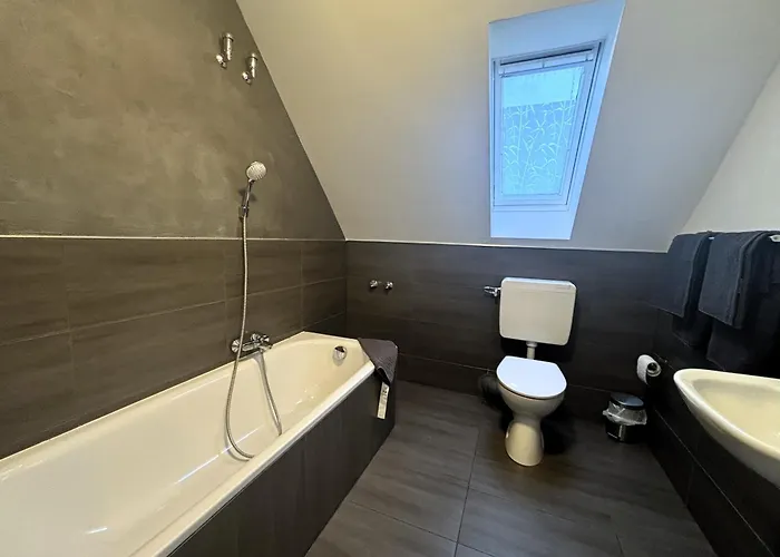 Boutique Q8 By Simplex 3*